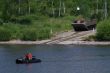 Trebiovsk tankisti prekonali vodn prekku na Leti 11